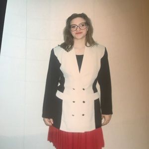 Meet your Posher, Abby